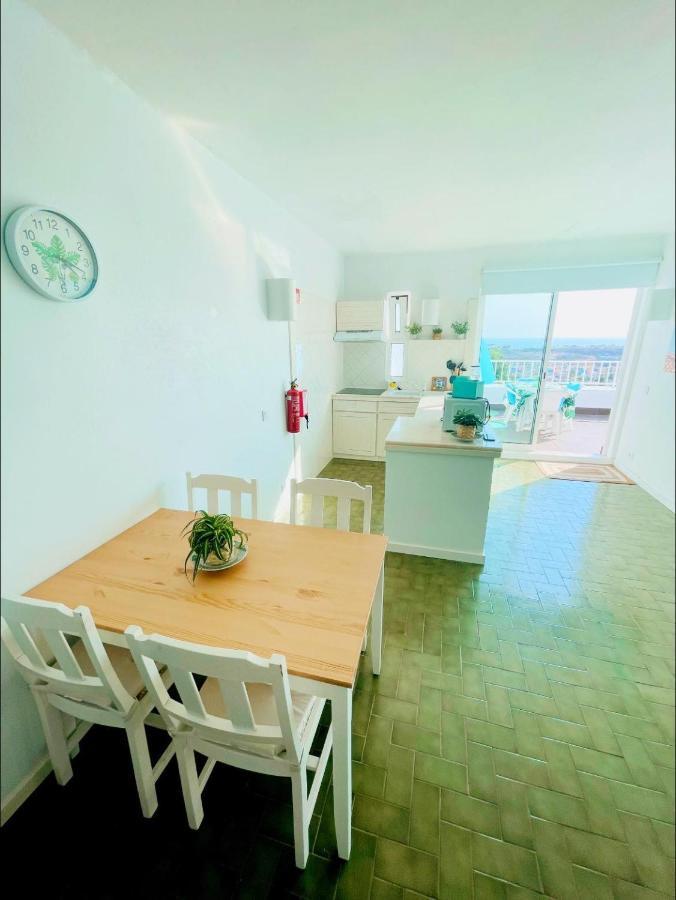 Ocean View Skyline Apartment ‚Hakuna Matata' Albufeira Eksteriør billede