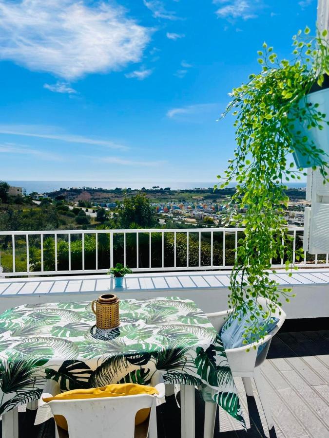 Ocean View Skyline Apartment ‚Hakuna Matata' Albufeira Eksteriør billede